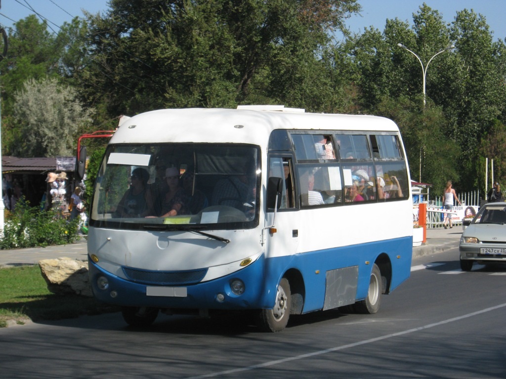 Dong Feng DFA6600